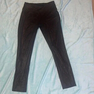 Women’s Saint Leggings